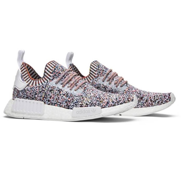 adidas gazelle silver green womens Adidas NMD_R1 Primeblue Black/Black/Black main image 1